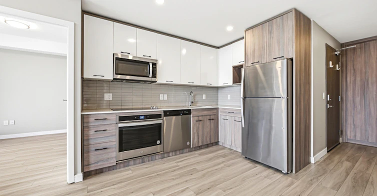 2401-20 George Street, Hamilton, ON, L8P 0C4 - 3