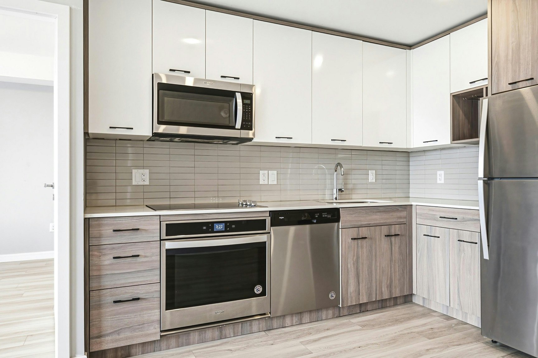 2401-20 George Street, Hamilton, ON, L8P 0C4 - 8