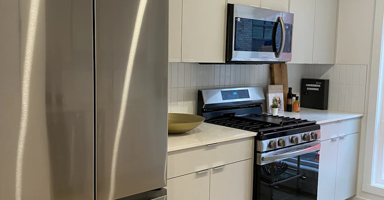 453 35 Avenue NW, Calgary, AB, T2K 5Z9 - 18