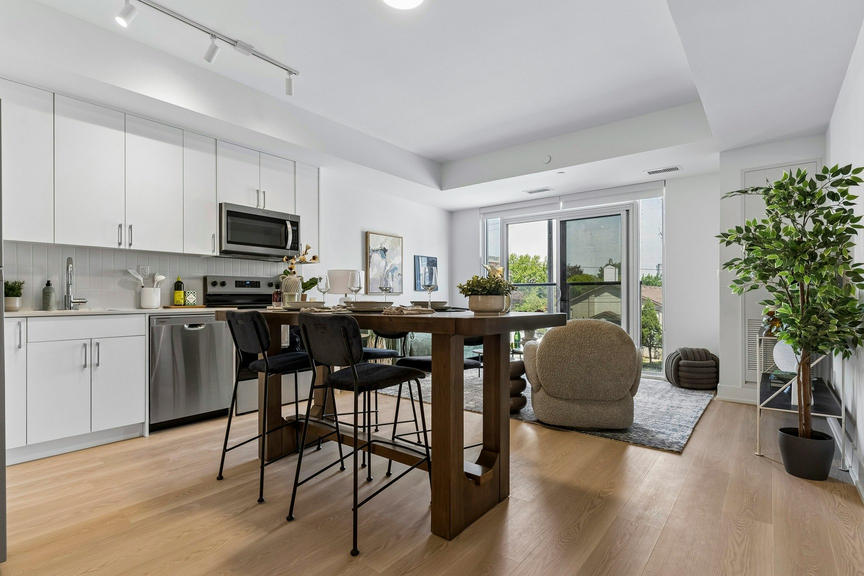 227-799 Sheppard Avenue West, Toronto, ON, M3H 0G6 - 2
