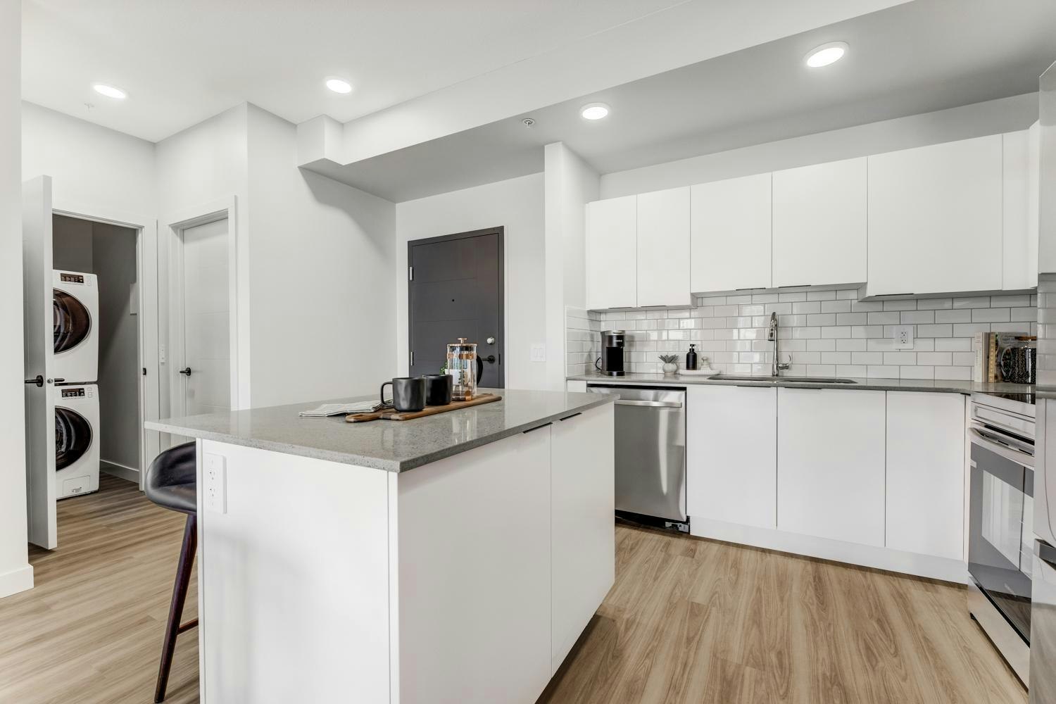 B526-5394 Admiral Girouard Street NW, Edmonton, AB, T5X 3N5 - 41