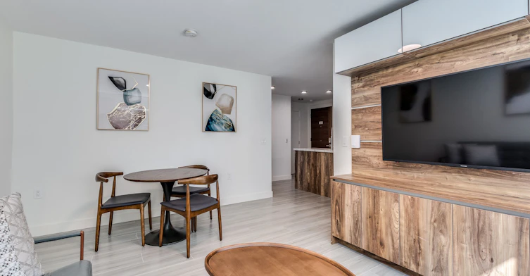 103-1168 Pendrell Street, Vancouver, BC, V6E 1L4