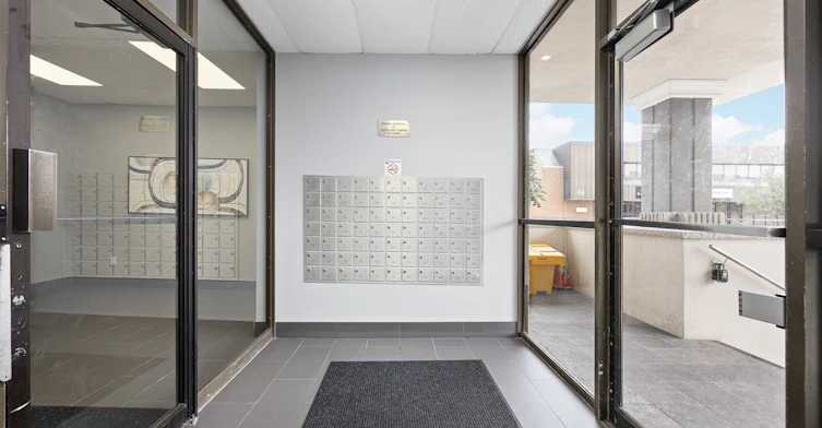 0505-33 Richmond Street W, Oshawa, ON, L1G 1A4 - 8