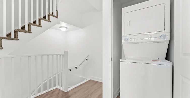 225-BAL-41 Danforth Road, Toronto, ON, M1L 0J6 - 19