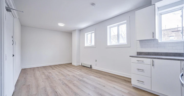 1046 Bathurst Street, Toronto, ON, M5R 3G7 - 6