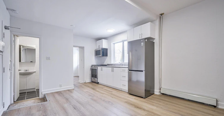 1046 Bathurst Street, Toronto, ON, M5R 3G7 - 10