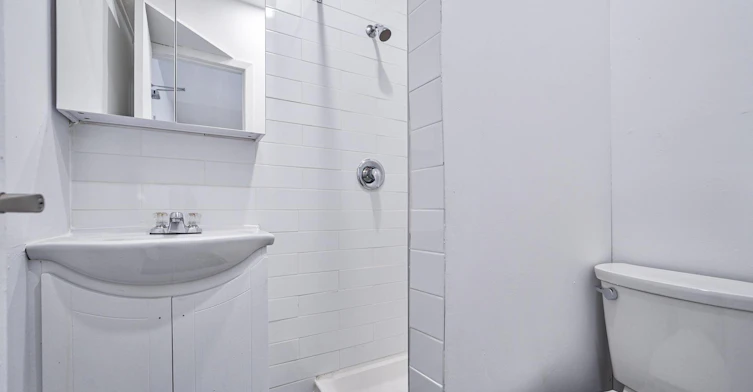 1046 Bathurst Street, Toronto, ON, M5R 3G7 - 6