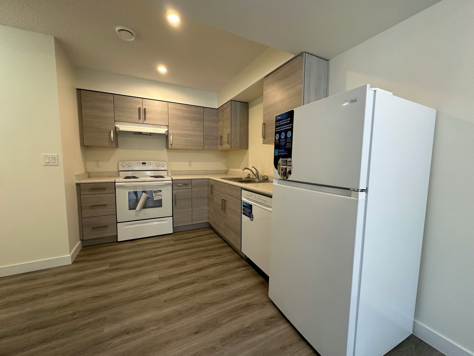 1-11903 93 Street Northwest, Edmonton, AB, T5G 1E6 - 2