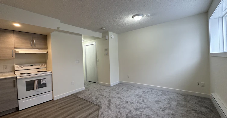 1-11903 93 Street Northwest, Edmonton, AB, T5G 1E6 - 2