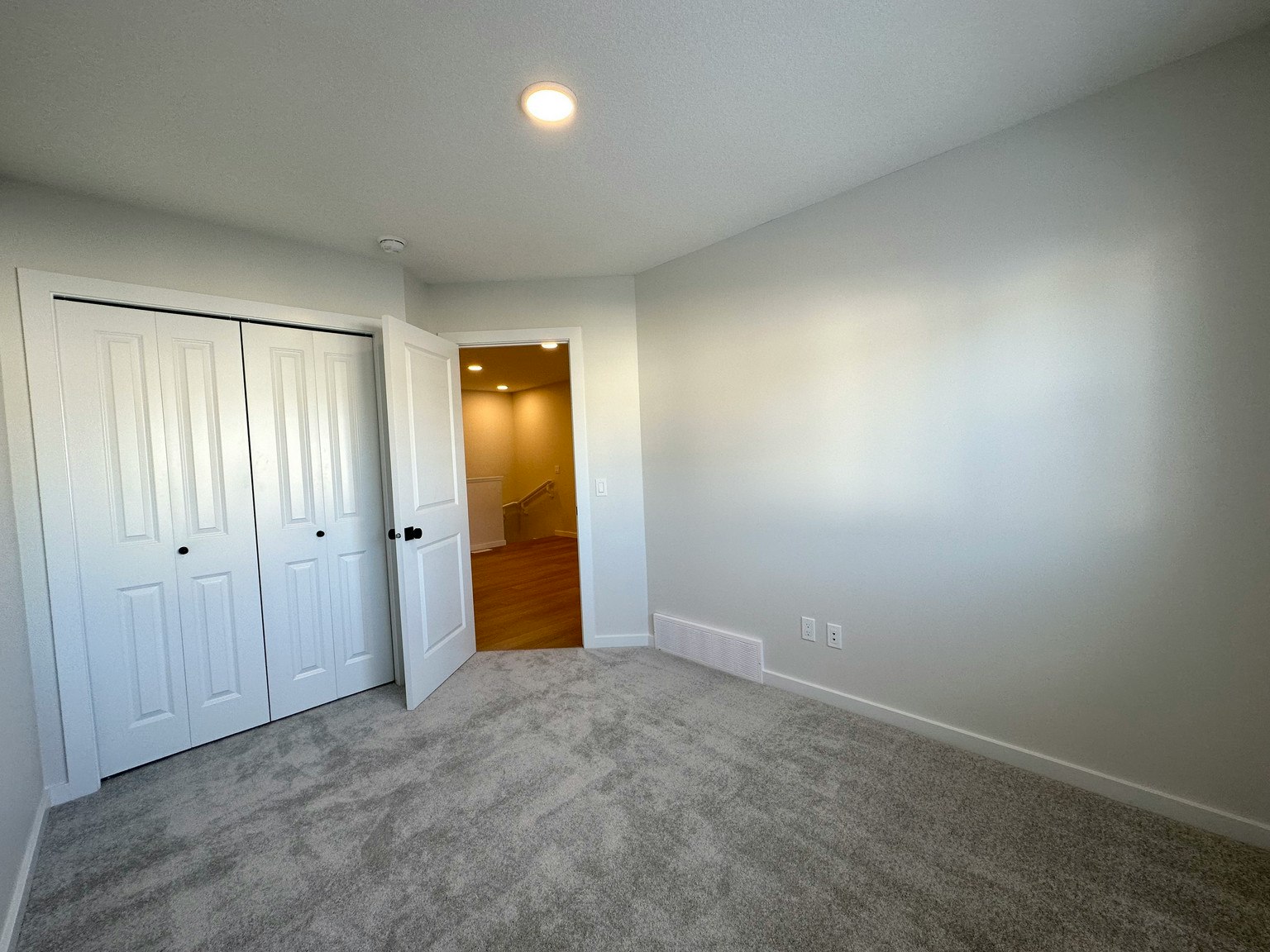 3-20740 24 Avenue Northwest, Edmonton, AB, T6M 2P1 - 9
