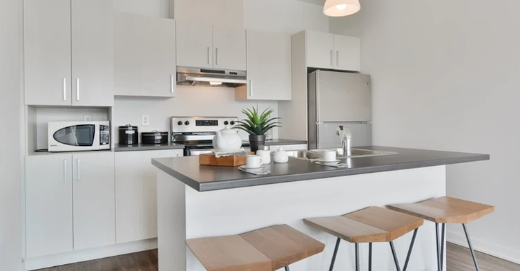 400 Saint Francis Boulevard, Châteauguay, QC, J6J 0E7