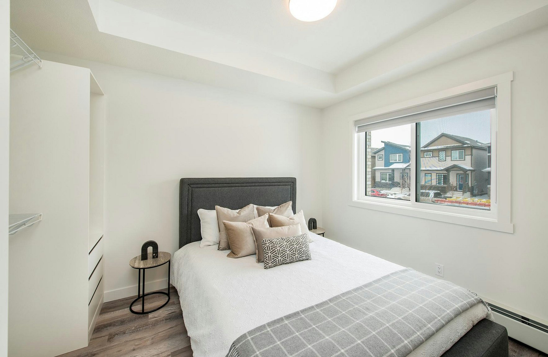 17627 63 Street NW, Edmonton, AB, T5Y 4G3 - 18