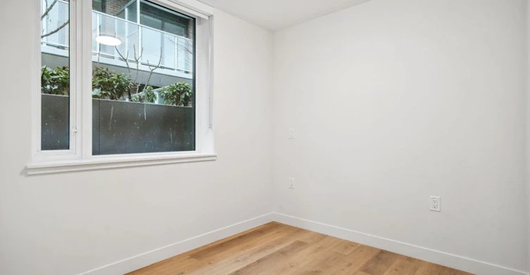 3572 Glen Drive, Vancouver, BC, V5V 0J6 - 12