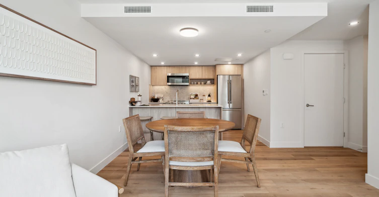 3572 Glen Drive, Vancouver, BC, V5V 0J6 - 4