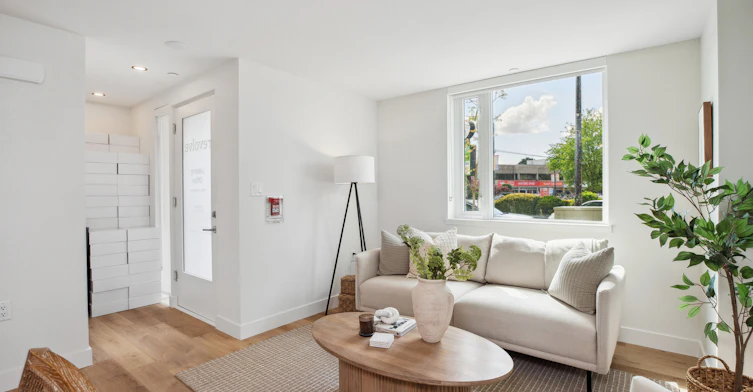 3572 Glen Drive, Vancouver, BC, V5V 0J6 - 3