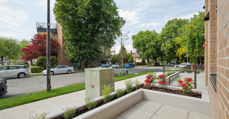 3572 Glen Drive, Vancouver, BC, V5V 0J6 - 16