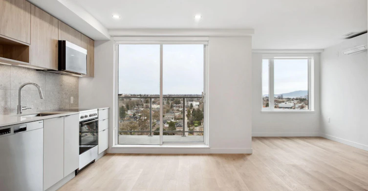 3572 Glen Drive, Vancouver, BC, V5V 0J6 - 6