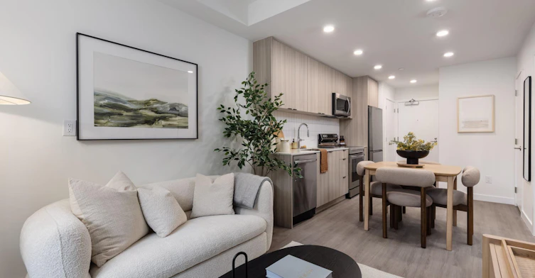 B1-633 Gardena Drive, Coquitlam, BC, V3J 3W4