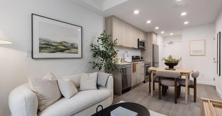 D1-633 Gardena Drive, Coquitlam, BC, V3J 3W4