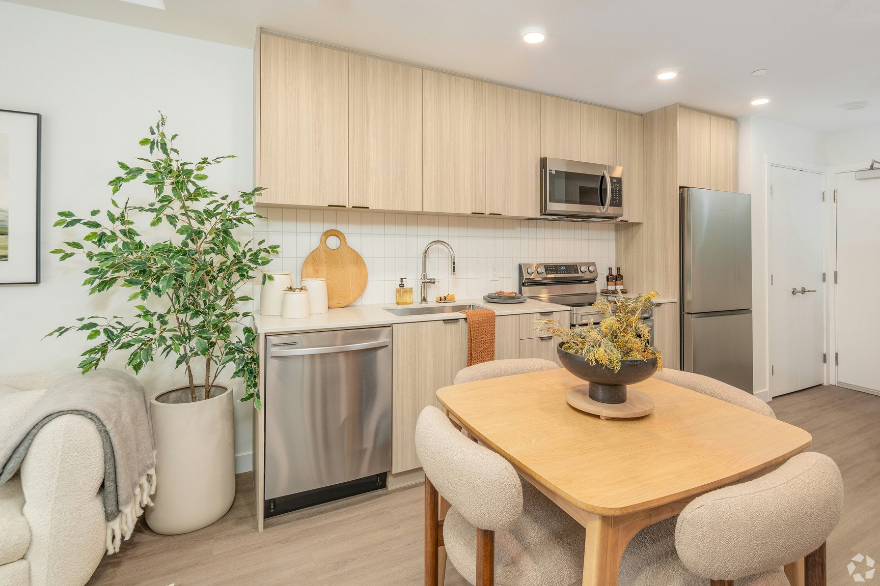 A3-633 Gardena Drive, Coquitlam, BC, V3J 3W4 - 2