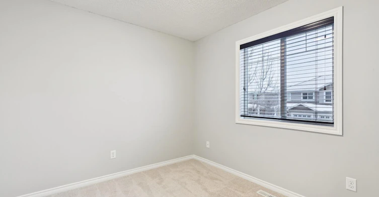 21317 46 Avenue Northwest, Edmonton, AB, T6M 0H1 - 2