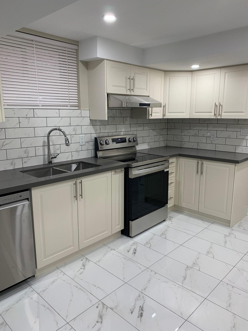 22 Dudley Drive, Guelph, ON, N1G 0E6 - 4
