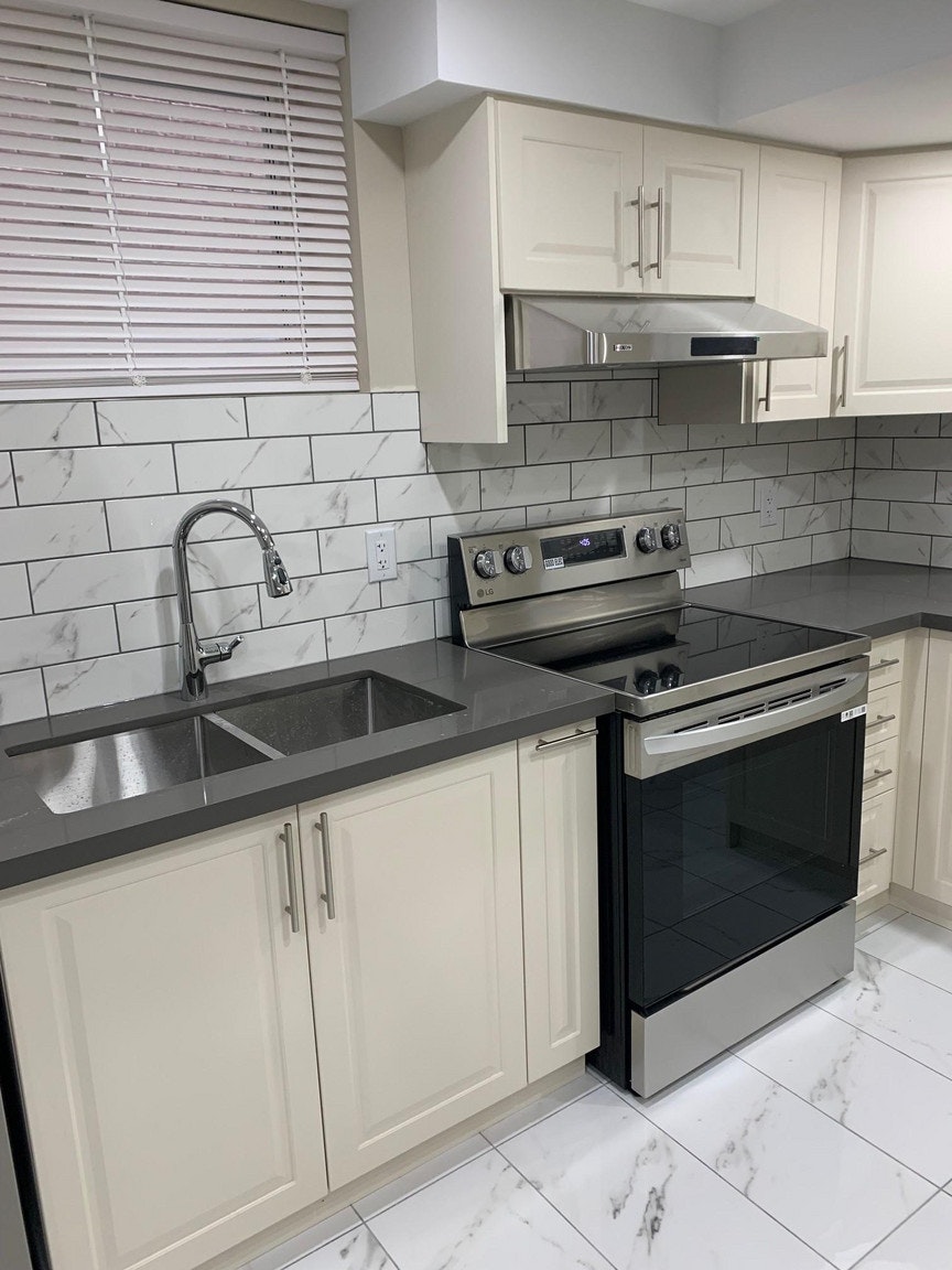 22 Dudley Drive, Guelph, ON, N1G 0E6 - 5