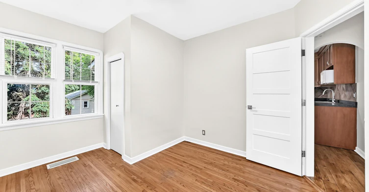 9830 78 Avenue Northwest, Edmonton, AB, T6E 1N3 - 19