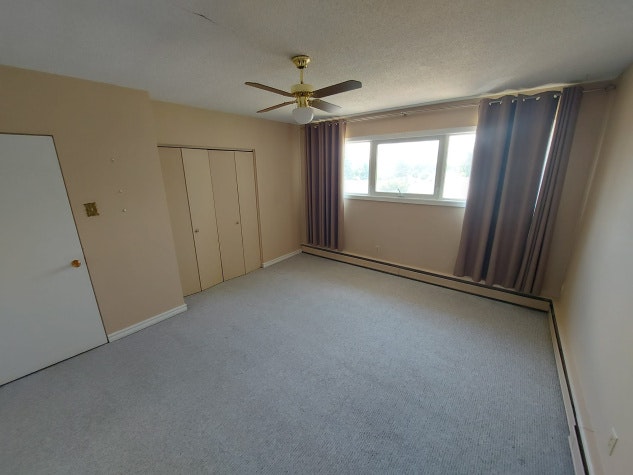 3606 57 Avenue, Red Deer, AB, T4P 3Y9 - 7