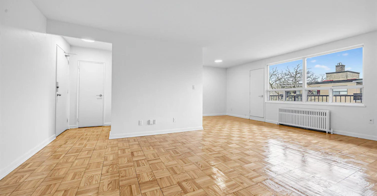 27 Gamble Avenue, Toronto, ON, M4K 2H5 - 17