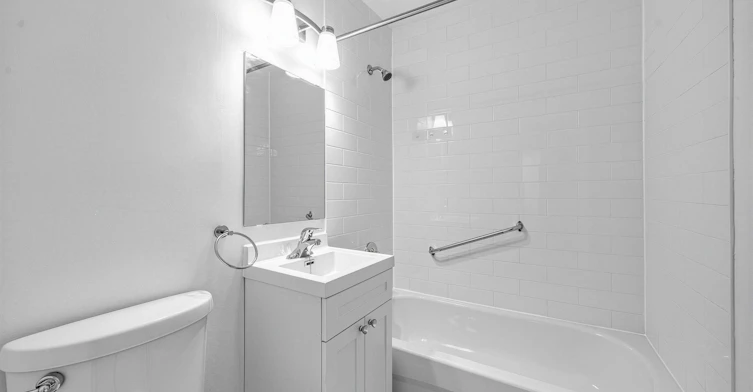 305-27 Gamble Avenue, Toronto, ON, M4K 2H5 - 12