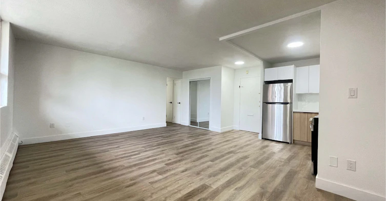 70 Paisley Boulevard West, Mississauga, ON, L5B 1E1 - 9