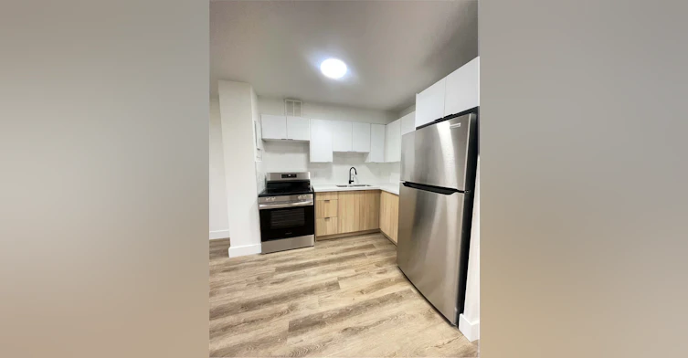 70 Paisley Boulevard West, Mississauga, ON, L5B 1E1 - 10