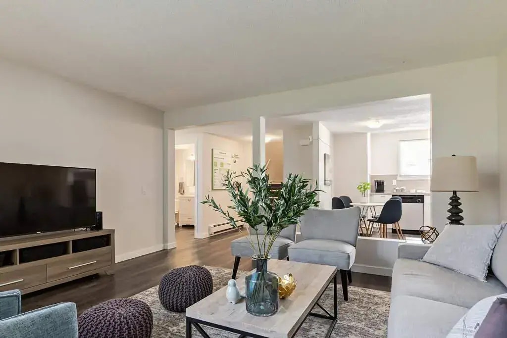 24-401 Grier Avenue NE, Calgary, AB, T2K 5S7 - 5