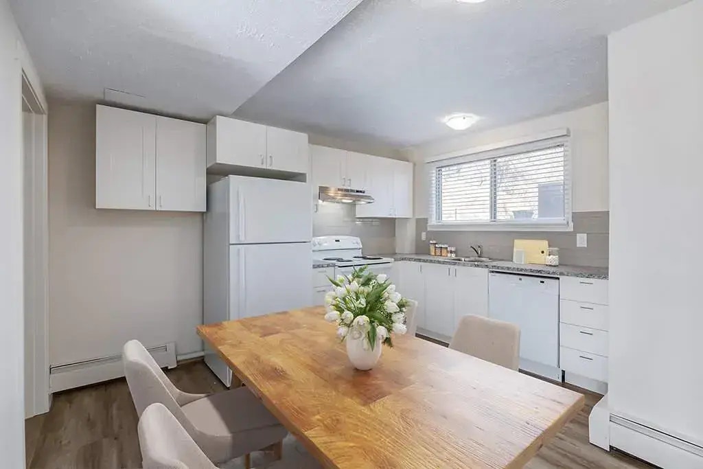 24-401 Grier Avenue NE, Calgary, AB, T2K 5S7