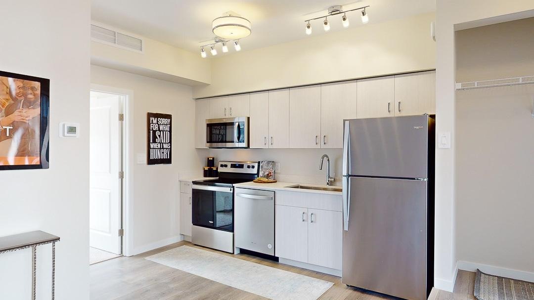Stratus-20 Ken Oblik Drive, Winnipeg, MB, R2G 2W0 - 2