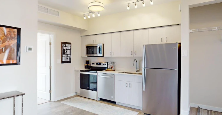 Stratus-20 Ken Oblik Drive, Winnipeg, MB, R2G 2W0 - 2