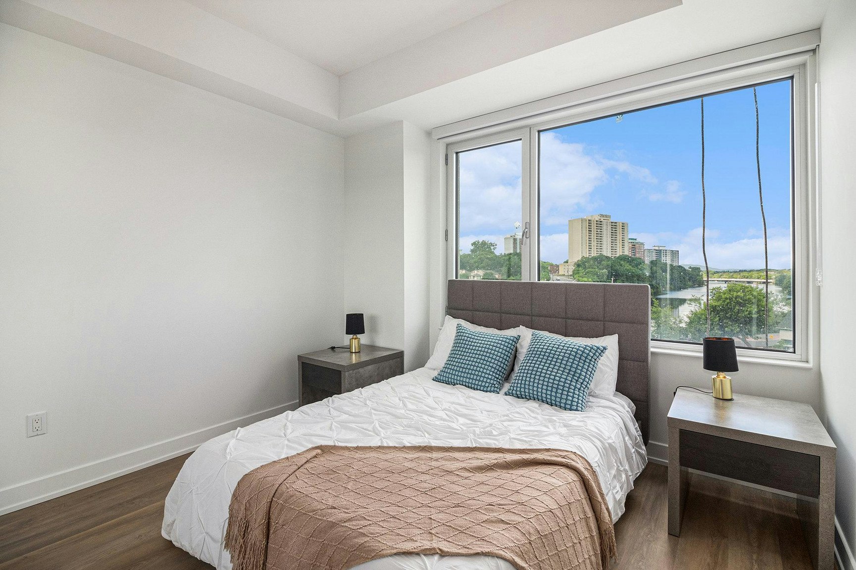 2801bd1d-280 Montgomery Street, Ottawa, ON, K1L 0B9 - 6