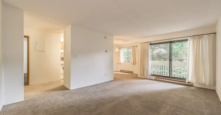 314B-4038 Quadra Street, Saanich, BC, V8X 4C7 - 3