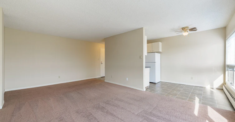 5210 122 Street Northwest, Edmonton, AB, T6H 3S4 - 6