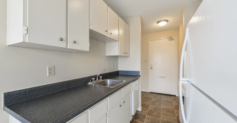 5210 122 Street Northwest, Edmonton, AB, T6H 3S4 - 3