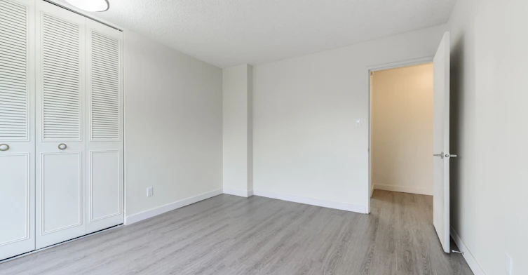 5210 122 Street Northwest, Edmonton, AB, T6H 3S4 - 18