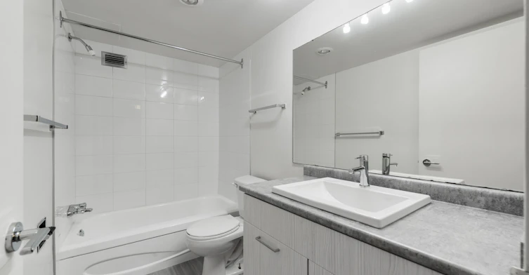 5210 122 Street Northwest, Edmonton, AB, T6H 3S4 - 19