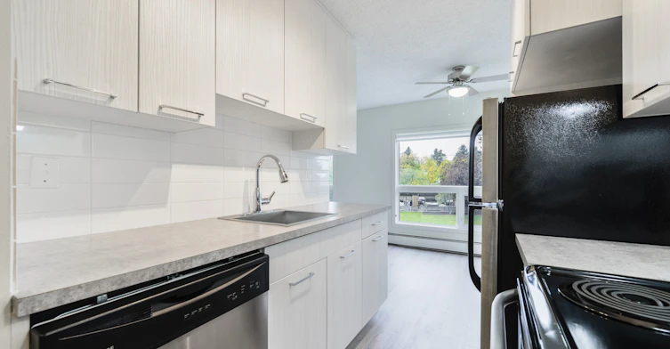 5210 122 Street Northwest, Edmonton, AB, T6H 3S4