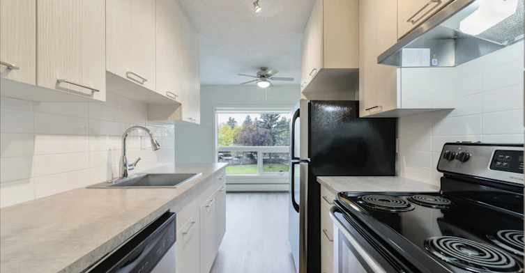 5210 122 Street Northwest, Edmonton, AB, T6H 3S4 - 2