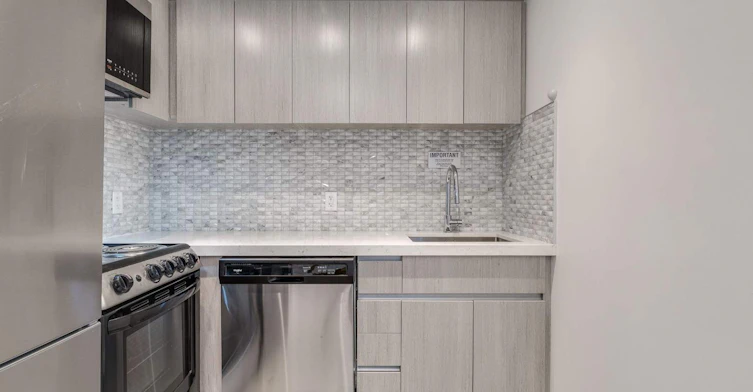 --1429 Haro-1431 Haro Street, Vancouver, BC, V6G 1J3 - 2