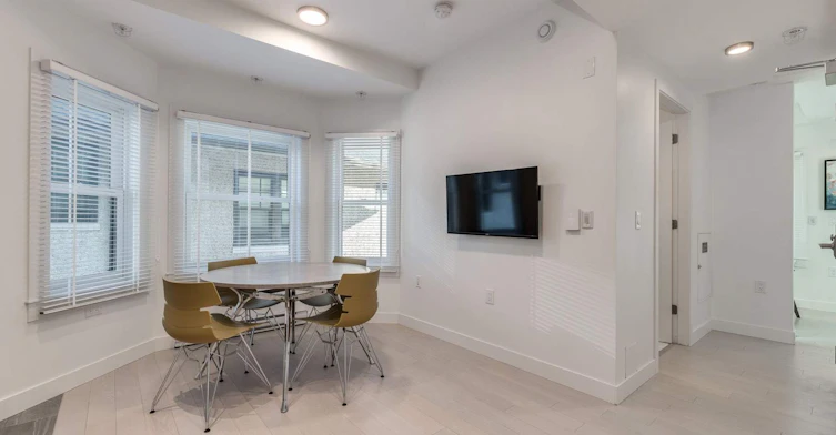 201-1431 Haro-1431 Haro Street, Vancouver, BC, V6G 1J3 - 13