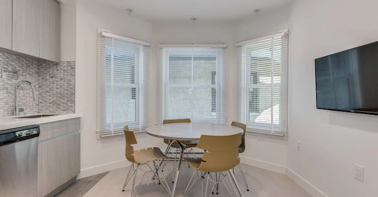 201-1431 Haro-1431 Haro Street, Vancouver, BC, V6G 1J3 - 10