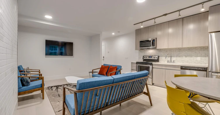 102 - Promotion-1425 Haro Street, Vancouver, BC, V6G 1G2 - 2