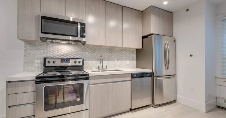 102 - Promotion-1425 Haro Street, Vancouver, BC, V6G 1G2 - 10